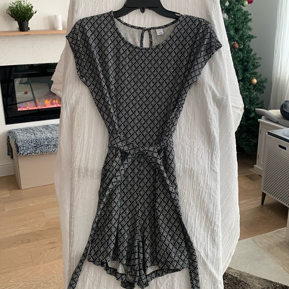 Old Navy Romer Black & White-Sz S